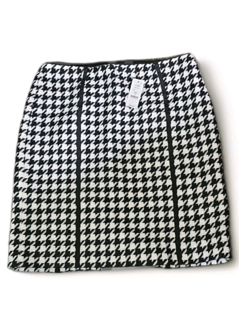 White House Black Market Pencil Skirt  Black/White Houndstooth skirt size 8 Nwt